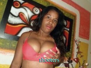 1hooters