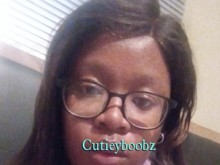Cutieyboobz