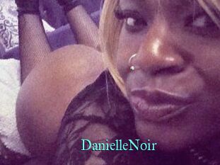 DanielleNoir