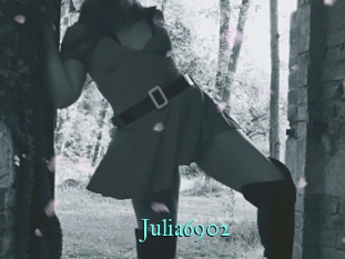 Julia6902