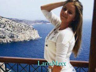 LarraMaxx
