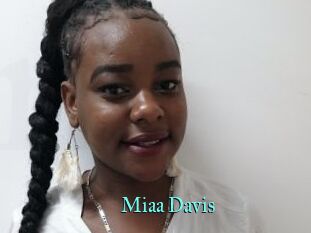 Miaa_Davis