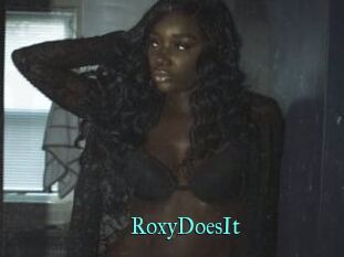 RoxyDoesIt