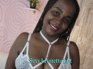 Sexy_brunette_hot